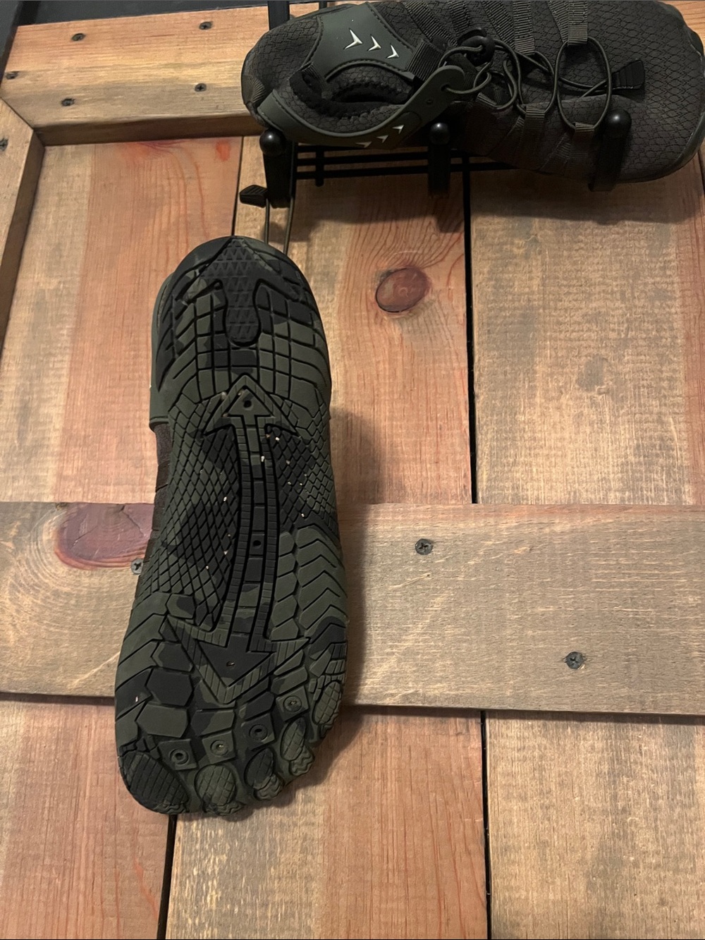 Women’s Olive Green Slip-On Active Sneakers with Bungee Lacing - Picture 2 of 2